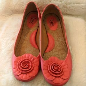 Born BOC Coral Flower Flats